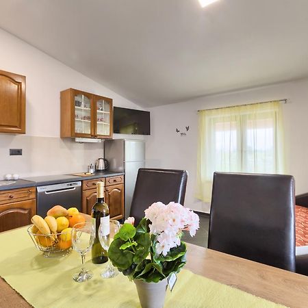 Apartments Ines Пула Екстер'єр фото
