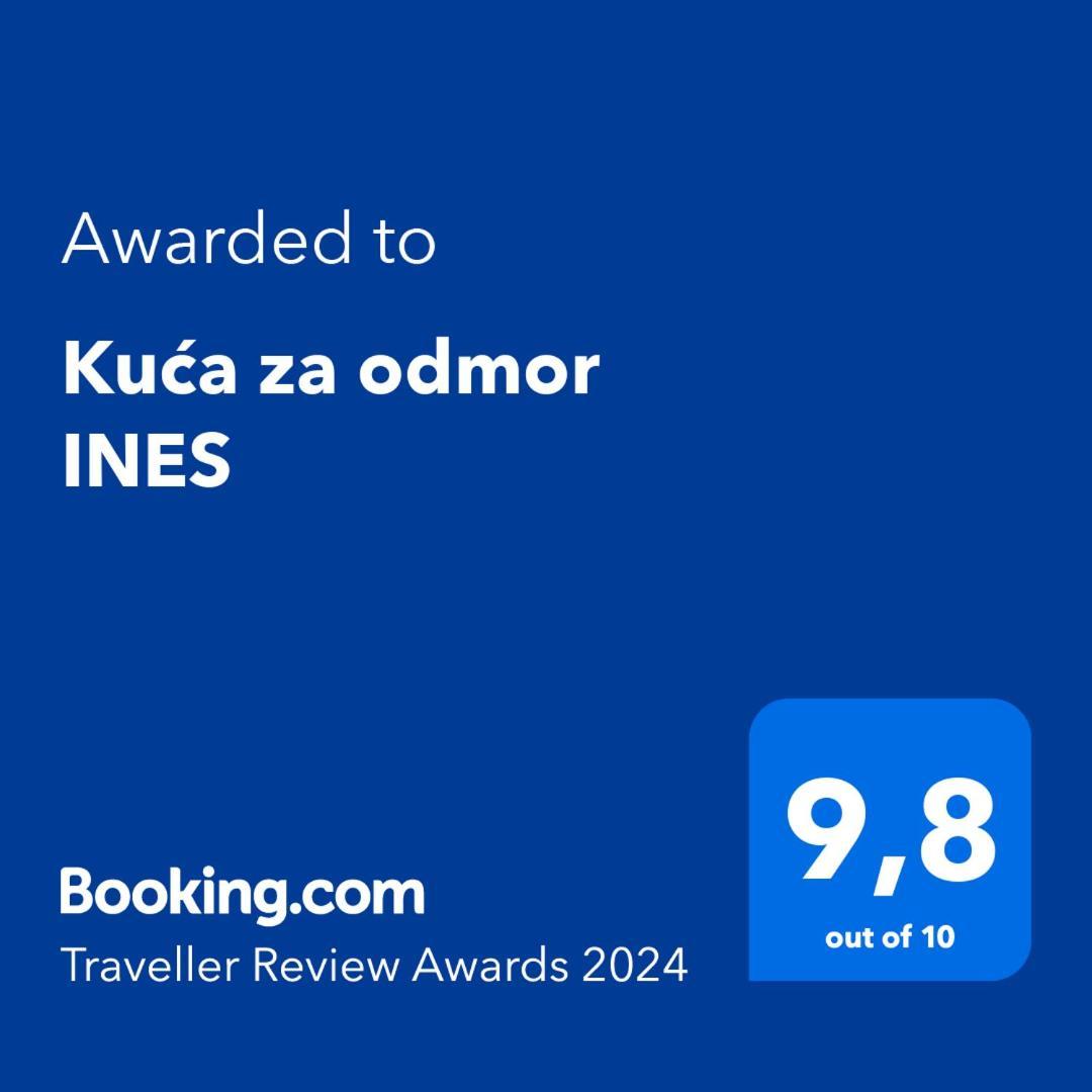 Apartments Ines Пула Екстер'єр фото