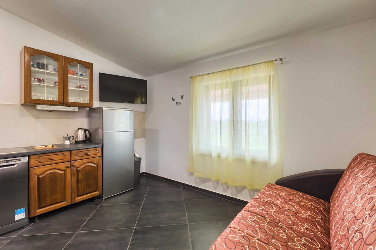 Apartments Ines Пула Екстер'єр фото
