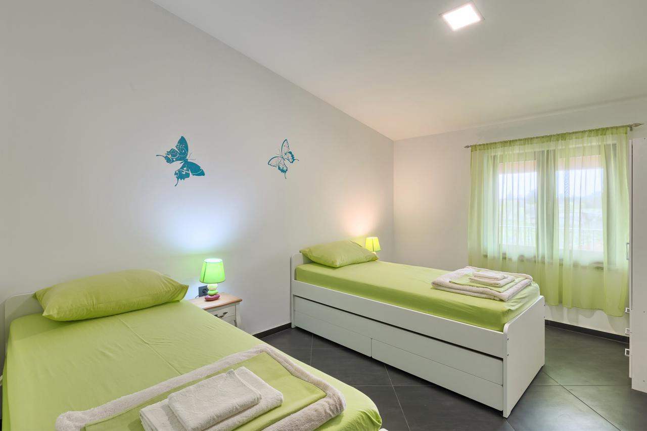 Apartments Ines Пула Екстер'єр фото