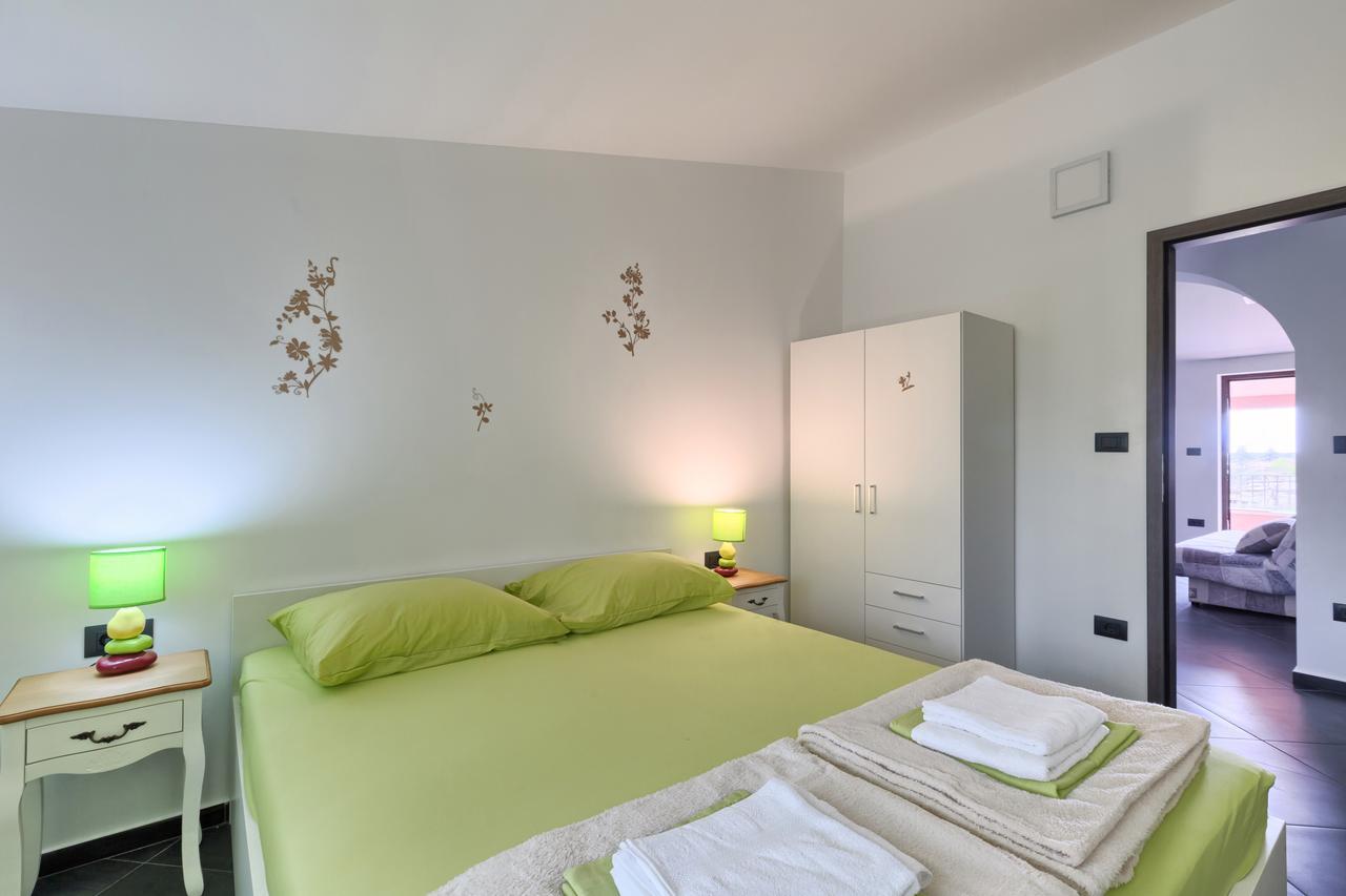 Apartments Ines Пула Екстер'єр фото